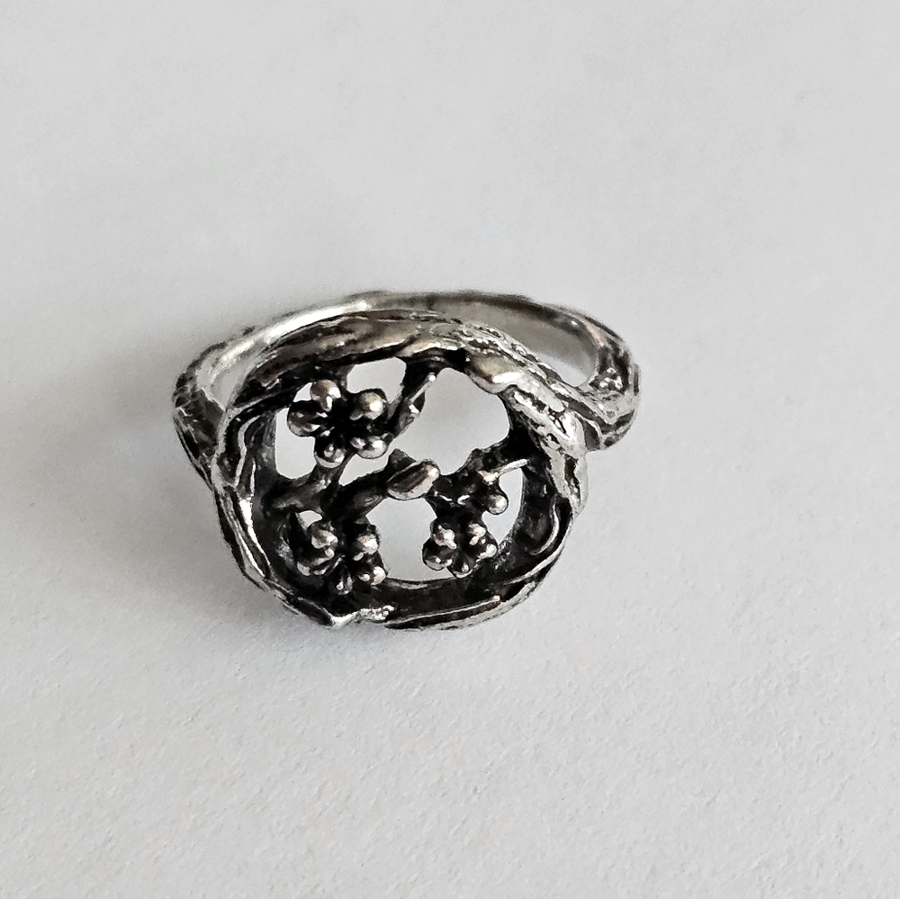LADIES NEW SIZE 5 TREE OF LIFE FASHION SILVER CASUALTO DRESS TO IMPRESS  RING